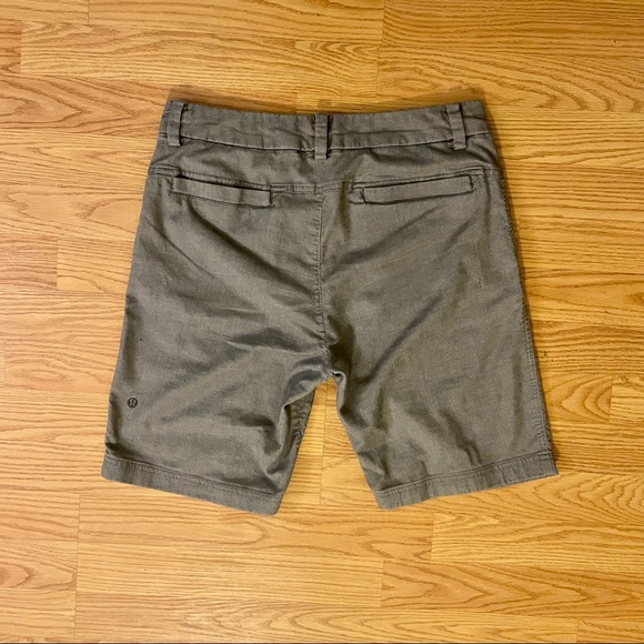 Commission Short - lululemon Men - Picture 2 of 5